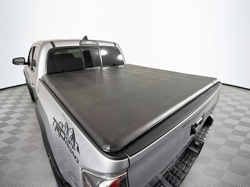 Used 2016 Toyota Tacoma TRD Off-Road w/ Towing Package AWD/4WD image 32