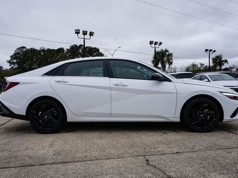 New 2026 Hyundai Elantra SEL Sport Premium FWD image 3
