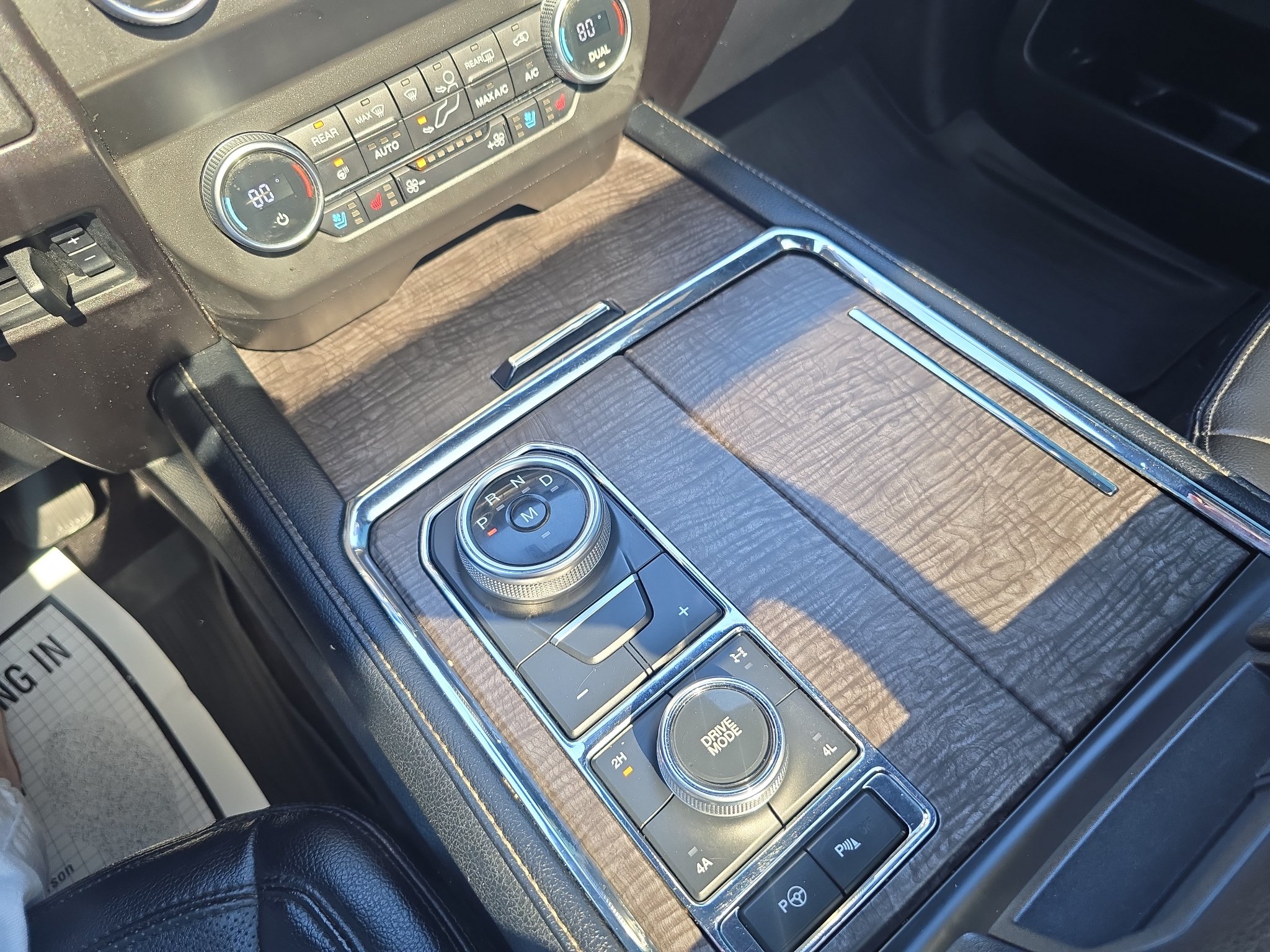Used 2021 Ford Expedition Limited AWD/4WD image 32