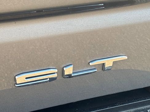 Used 2020 GMC Sierra 1500 SLT w/ SLT Premium Plus Package image 32