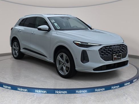 New 2026 Audi Q5 Premium Plus AWD/4WD image 3