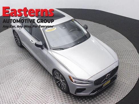 Used 2023 Volvo S60 T8 Plus AWD/4WD image 3
