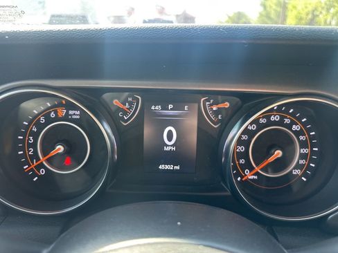 Used 2021 Jeep Wrangler Unlimited Sport image 7