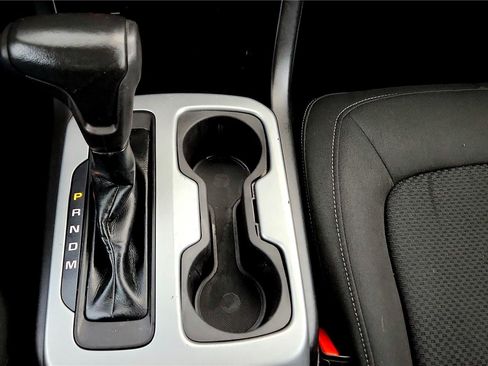 Used 2016 Chevrolet Colorado LT w/ LT Convenience Package image 28