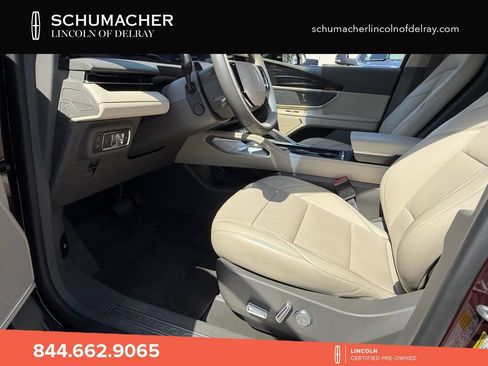 Used 2024 Lincoln Nautilus Premier AWD/4WD image 11