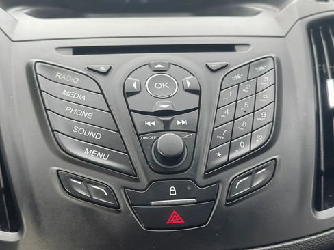 Used 2015 Ford Escape S image 19