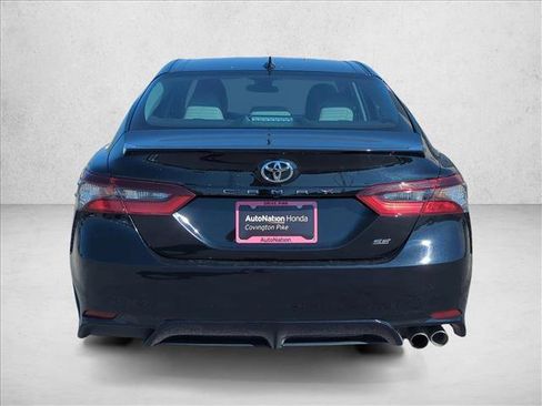 Used 2023 Toyota Camry SE FWD image 7
