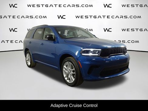 Used 2024 Dodge Durango GT image 2