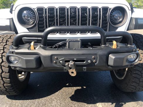Used 2023 Jeep Wrangler Unlimited Rubicon 392 AWD/4WD image 27