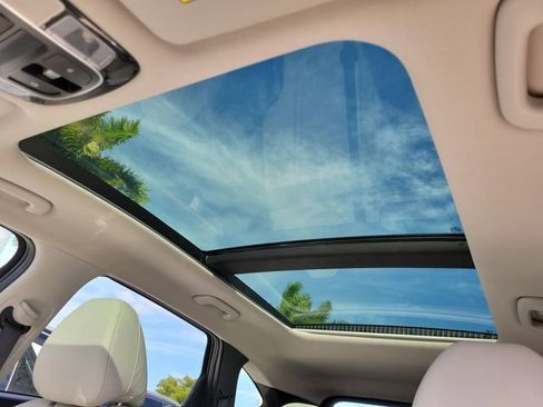 Used 2025 Hyundai Tucson Limited FWD image 30