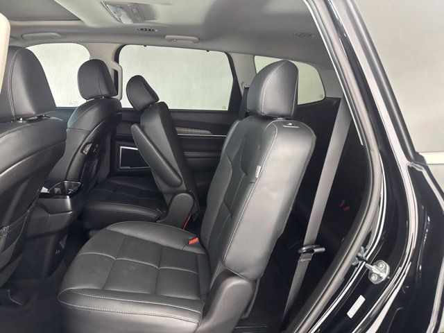 Certified 2024 Kia Telluride EX w/ EX Captain's Chair Package AWD/4WD image 27