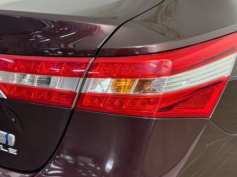 Used 2013 Toyota Avalon XLE Touring FWD image 33