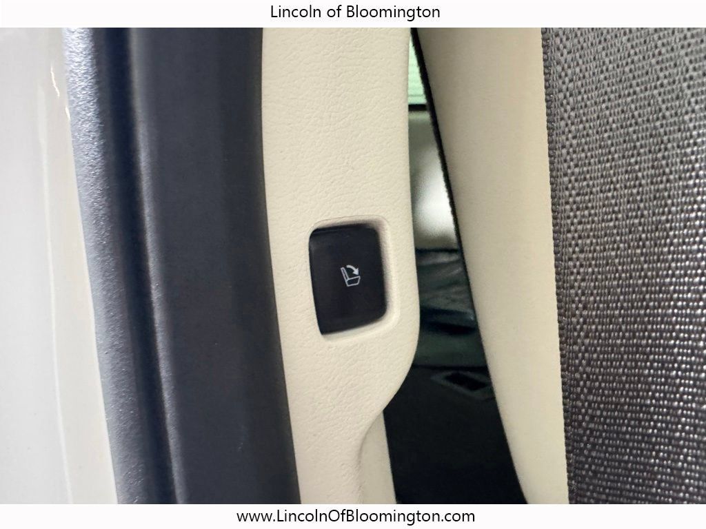 Certified 2023 Lincoln Navigator Black Label AWD/4WD image 22