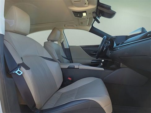 Used 2019 Lexus ES 350 image 15