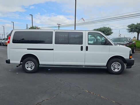 Used 2023 Chevrolet Express 3500 LS RWD image 7