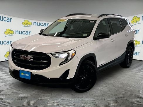Used 2020 GMC Terrain SLE w/ Driver Convenience Package AWD/4WD image 3