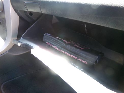 Used 2011 Toyota Corolla S image 11