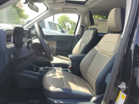 New 2025 Ford Maverick Lariat image 12