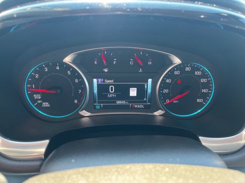 Used 2019 Chevrolet Traverse LT w/ LT Premium Package AWD/4WD image 23