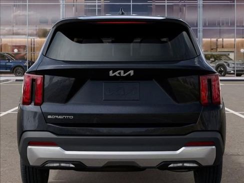 New 2026 Kia Sorento LX FWD image 13