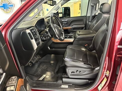 Used 2018 Chevrolet Silverado 2500 High Country image 8