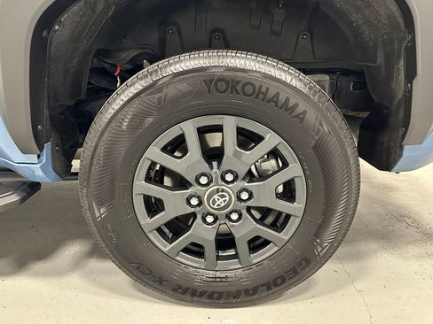 Used 2025 Toyota 4Runner SR5 AWD/4WD image 64