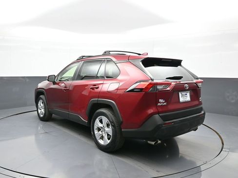 Certified 2019 Toyota RAV4 XLE w/ Convenience Package image 8
