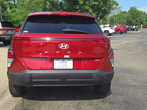 Used 2025 Hyundai Kona SEL AWD/4WD image 4