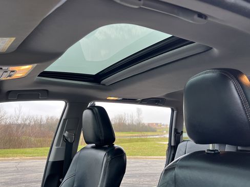 Used 2018 Toyota Highlander XLE image 19