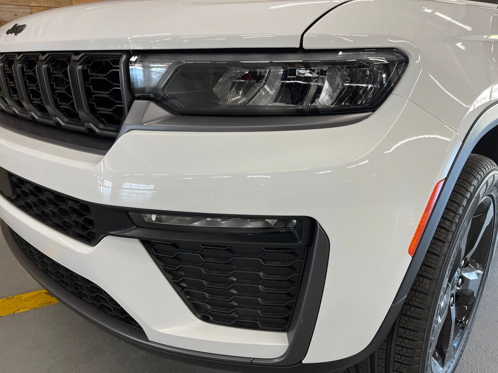 New 2026 Jeep Grand Cherokee Limited w/ Limited Altitude Package AWD/4WD image 59