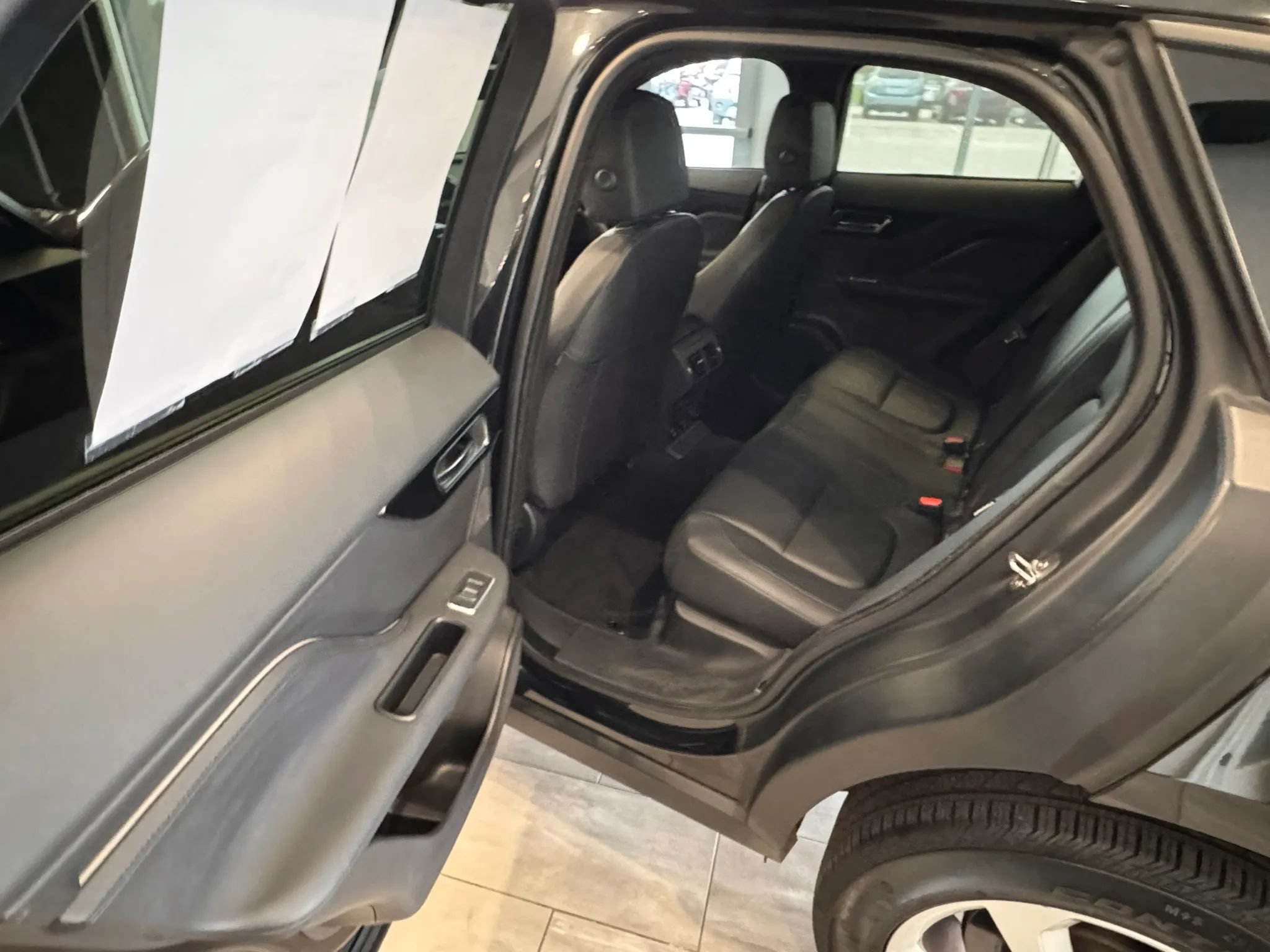 Used 2017 Jaguar F-PACE Premium AWD/4WD image 25