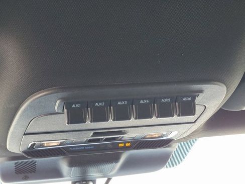 New 2026 Ford F250 Platinum image 9