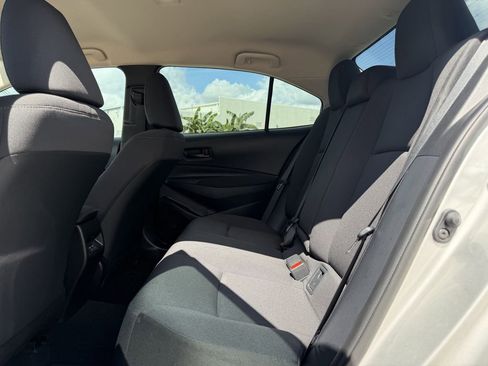 Used 2025 Toyota Corolla LE FWD image 27