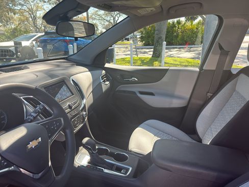 Certified 2024 Chevrolet Equinox LS image 4