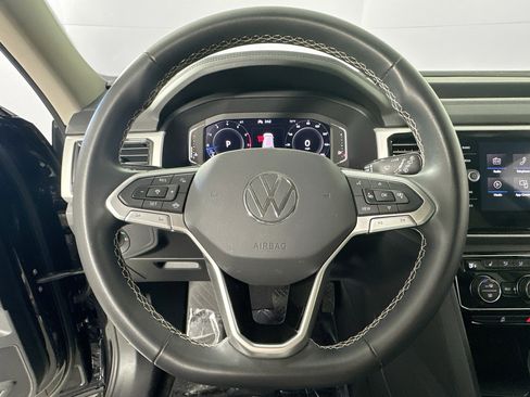 Used 2023 Volkswagen Atlas SE image 11