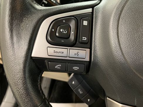 Used 2015 Subaru Legacy 2.5i Premium AWD/4WD image 10