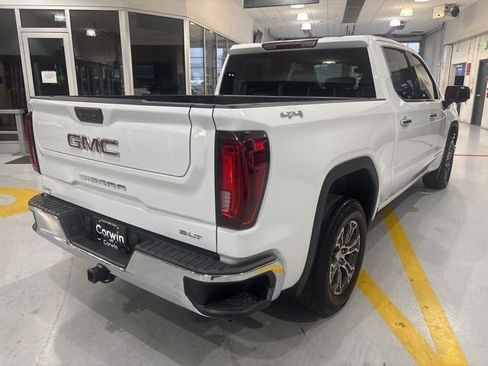 Used 2024 GMC Sierra 1500 SLT AWD/4WD image 9