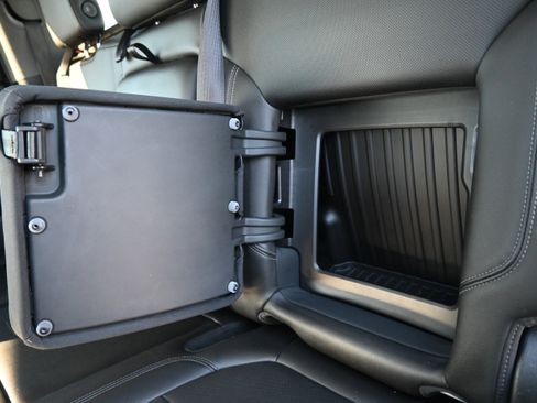 Used 2019 Chevrolet Silverado 1500 LTZ w/ LTZ Convenience Package image 33