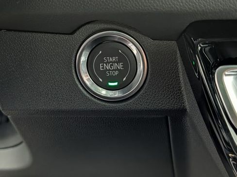 New 2026 Chevrolet Traverse RS AWD/4WD image 24