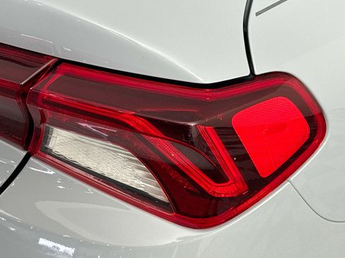 Used 2023 Kia K5 GT-Line image 33