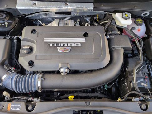 New 2025 Cadillac XT4 Premium Luxury image 29