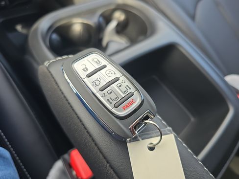 New 2026 Chrysler Pacifica Select image 34