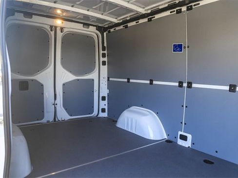 Used 2025 Mercedes-Benz Sprinter 2500 image 24