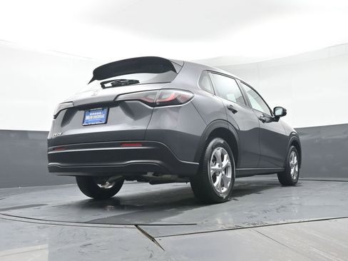 Certified 2023 Honda HR-V LX image 33