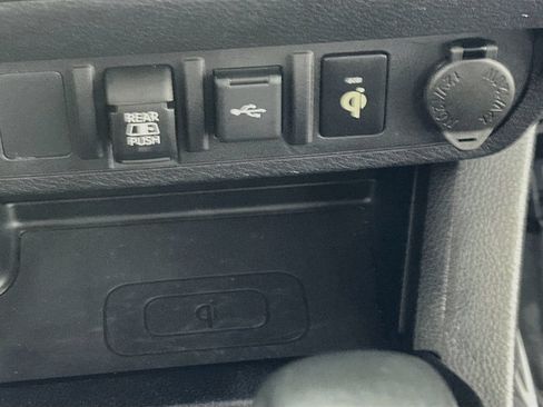 Used 2020 Toyota Tacoma TRD Sport RWD image 30