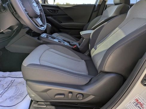 Used 2024 Subaru Crosstrek 2.0i Premium image 17