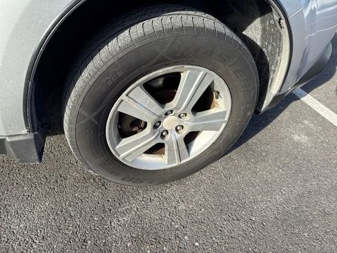 Used 2011 Subaru Forester 2.5X image 9