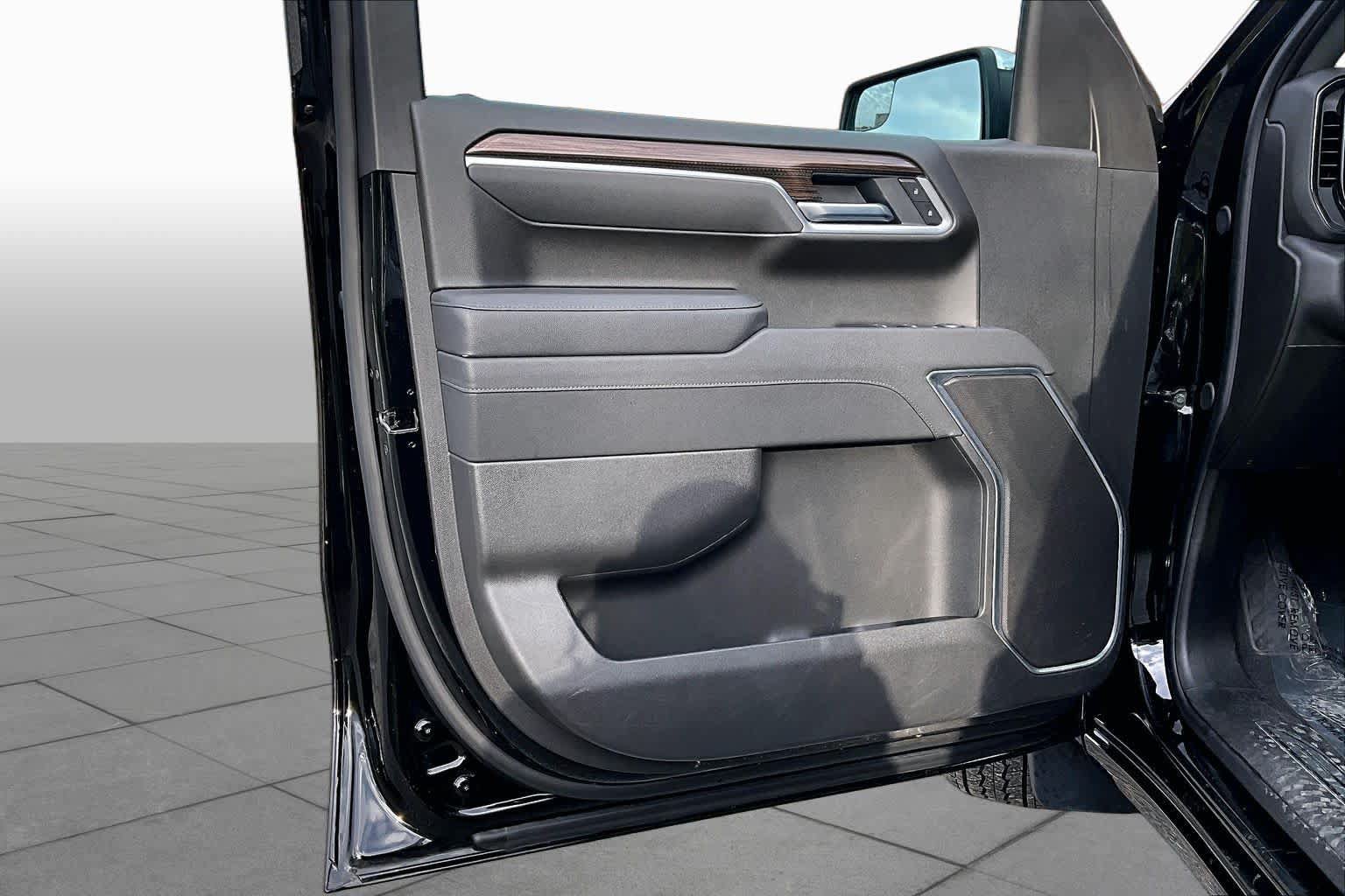 Used 2026 Chevrolet Silverado 1500 LT AWD/4WD image 22