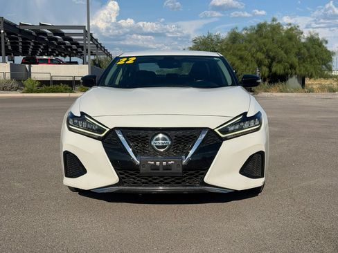 Used 2022 Nissan Maxima SV FWD image 2