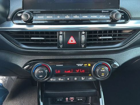 Used 2019 Kia Forte S w/ S Premium Package FWD image 21